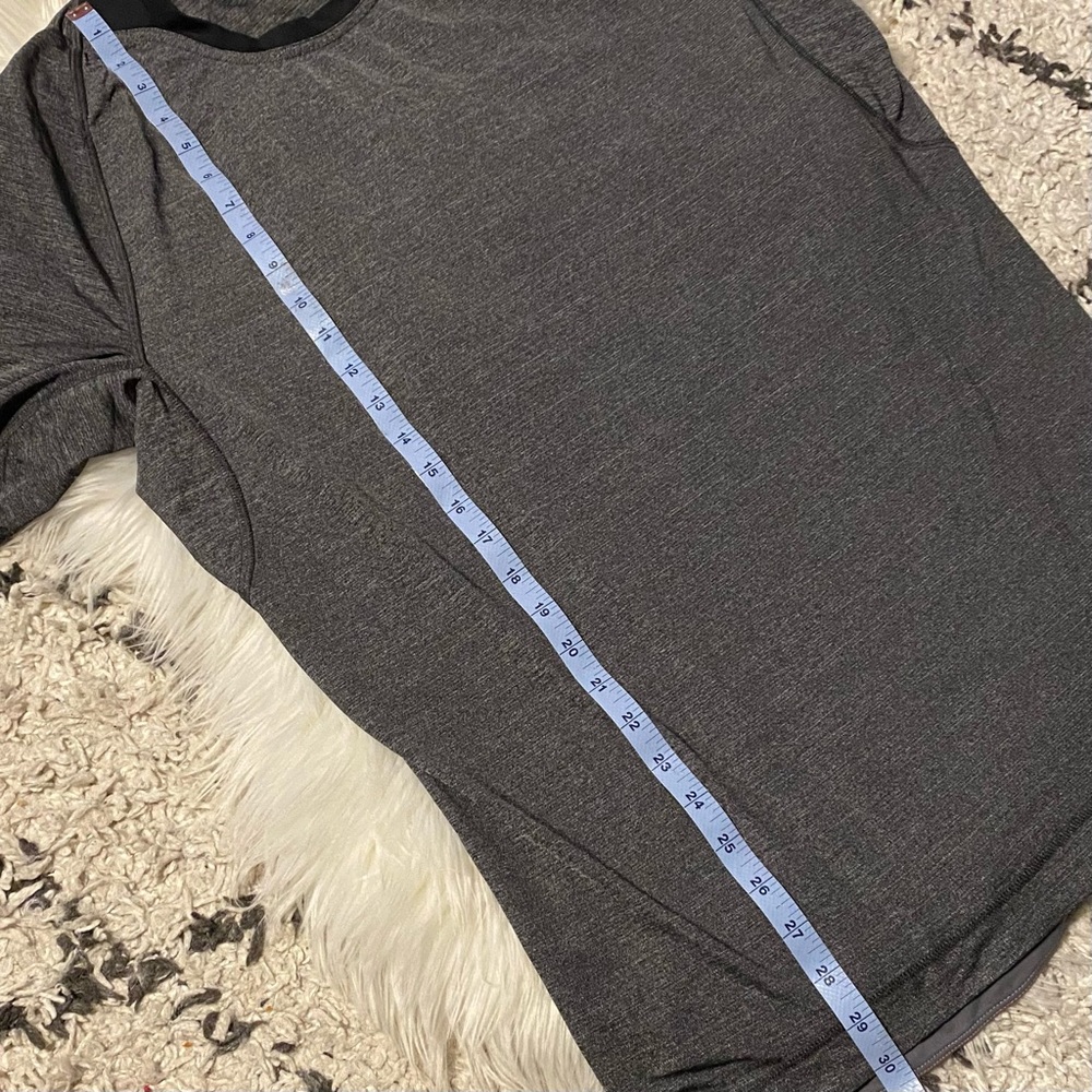 Lululemon Tech Tee - Picture 7 of 10